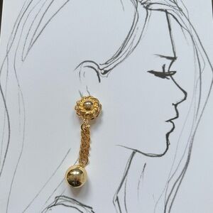 Vintage Ben-Amun Signed Gold Chain Long Dangle Clip-On Earrings